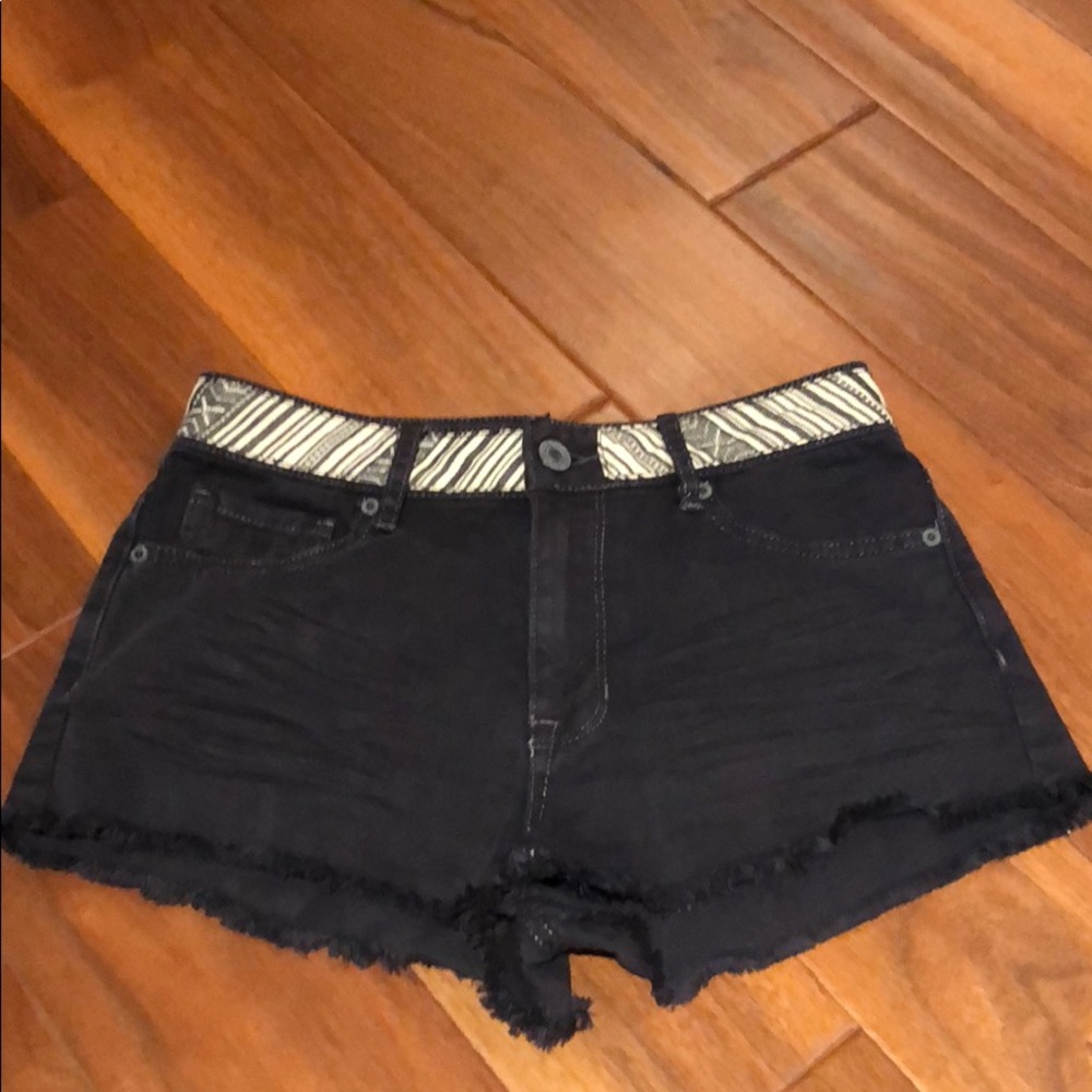 Kendall and Kylie Pacsun Shorts